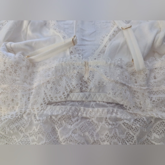 ⭐*New w/o Tags!* White Soma Embraceable Lace Bralette - Picture 5 of 6